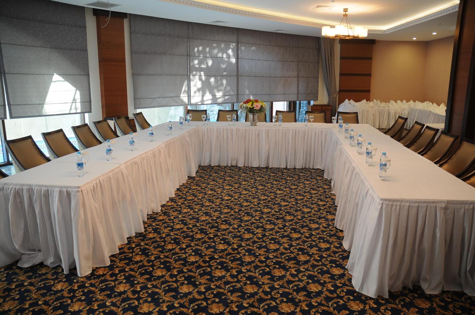 Paradise Island Hotel Darıca Buitenkant foto